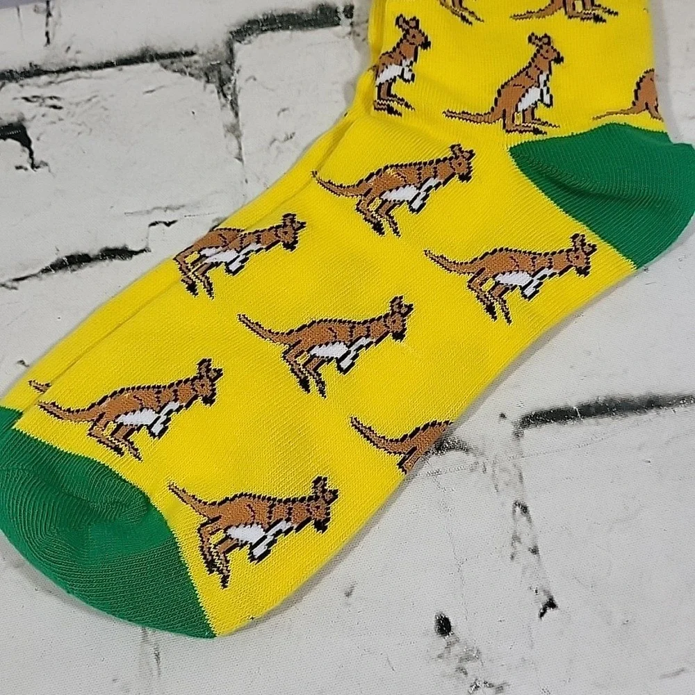 Mens Socks Novelty Lot Of‎ 3 Pairs Watching Golf Beer Warthog Kangaroo New